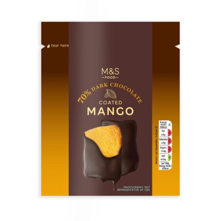 영국 M&S 막스앤스펜서 70% 다크초콜릿 코티드 망고 100g 70% Dark Chocolate Mango 2024년 신제품
