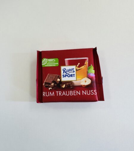 리터 스포트 럼 건포도 헤이즐넛 초콜릿 Ritter sport 100g