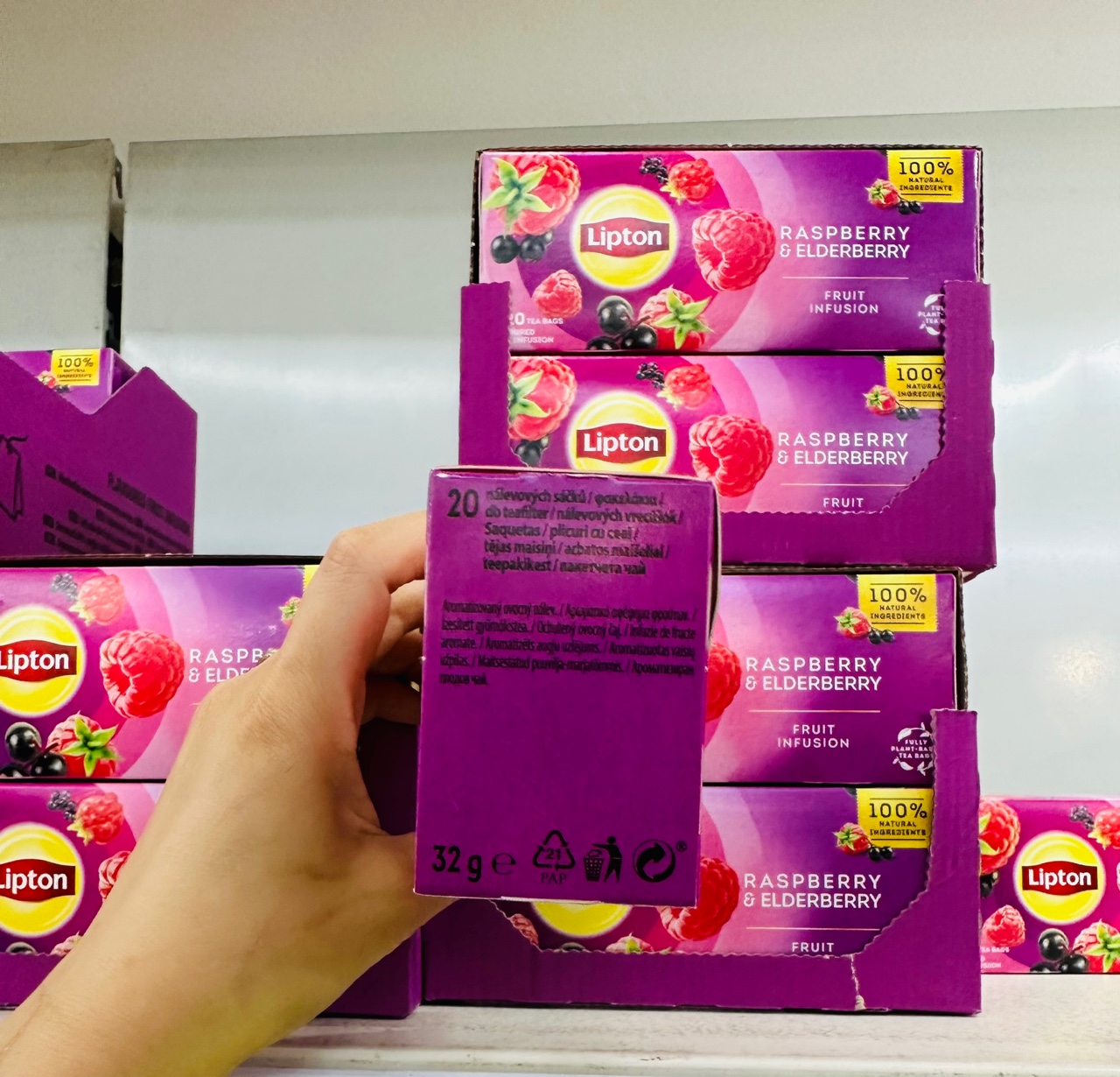 Lipton Raspberry & Elderberry Package